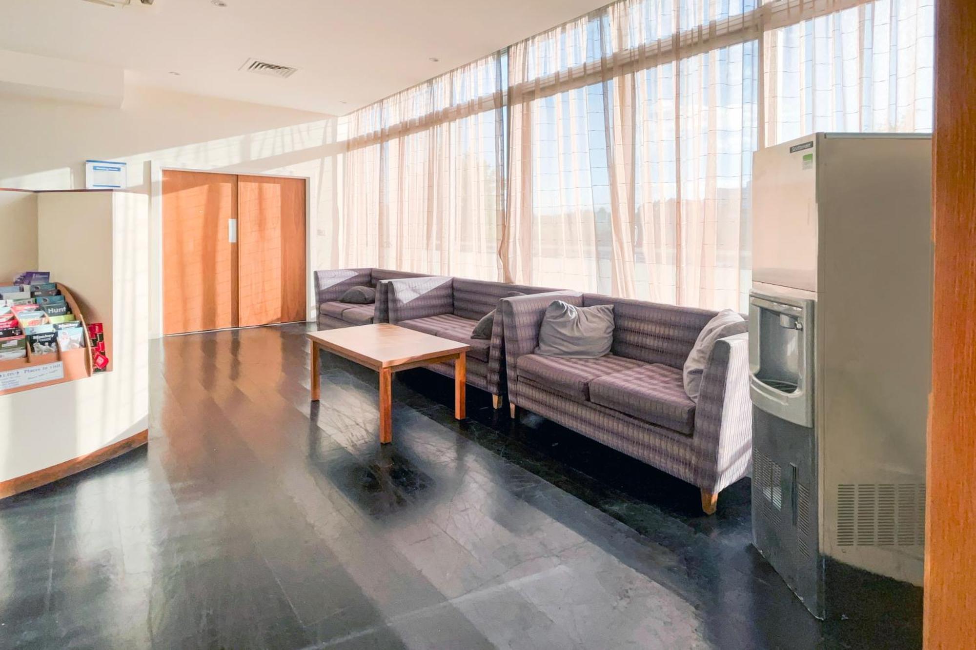 Belvilla Crewe City Centre Hotel Lifestyle Eksteriør billede