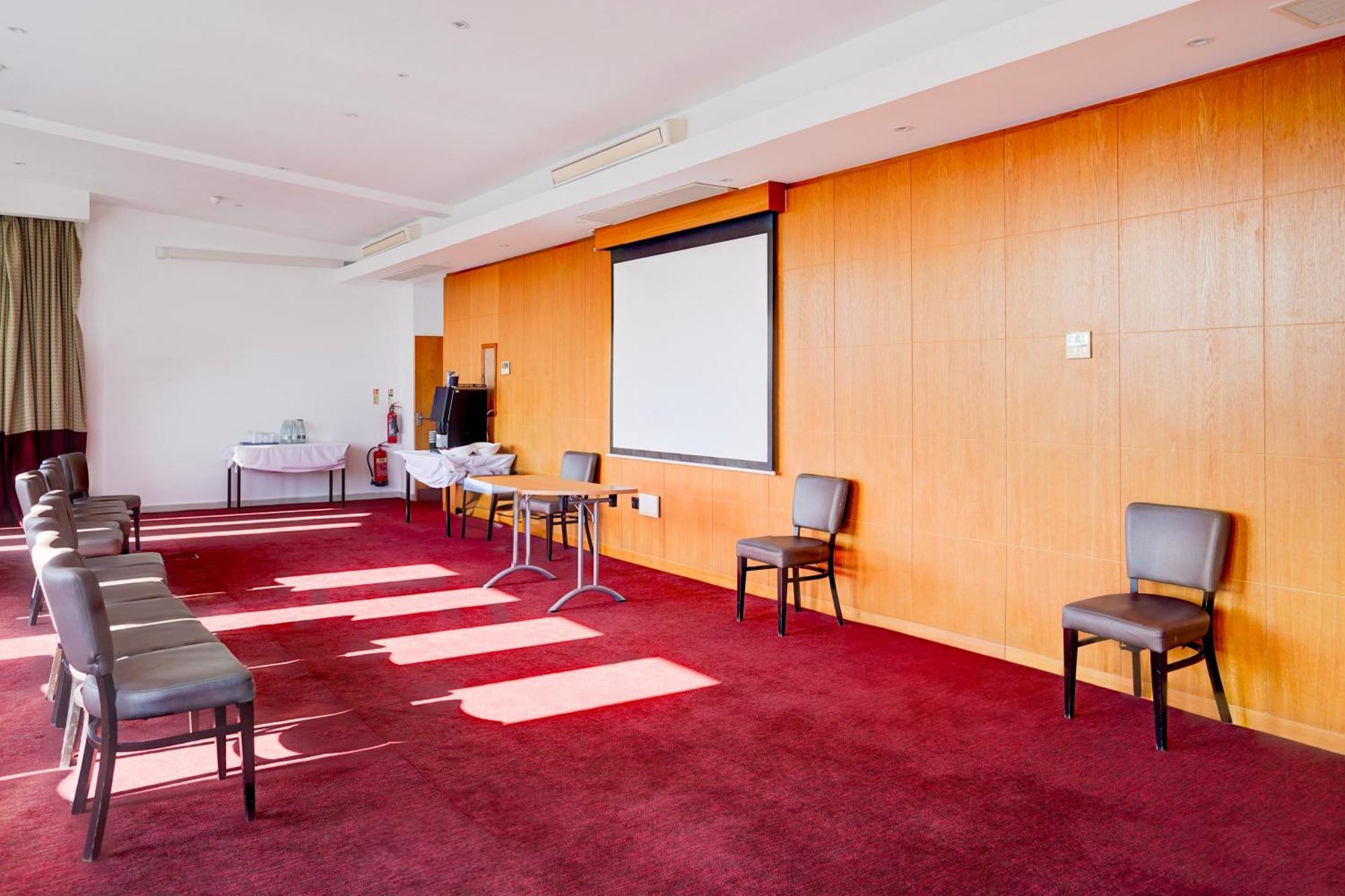 Belvilla Crewe City Centre Hotel Lifestyle Eksteriør billede
